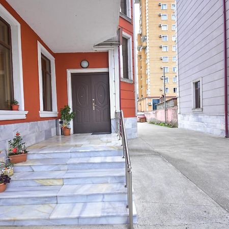 Family Apartments In Batumi Kültér fotó