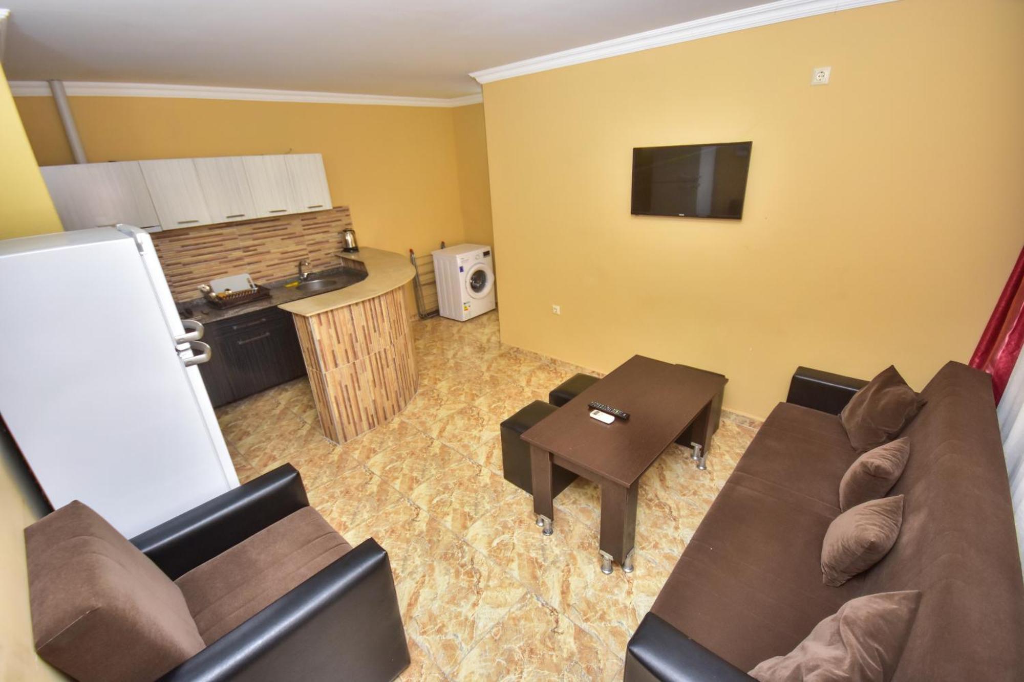 Family Apartments In Batumi Kültér fotó