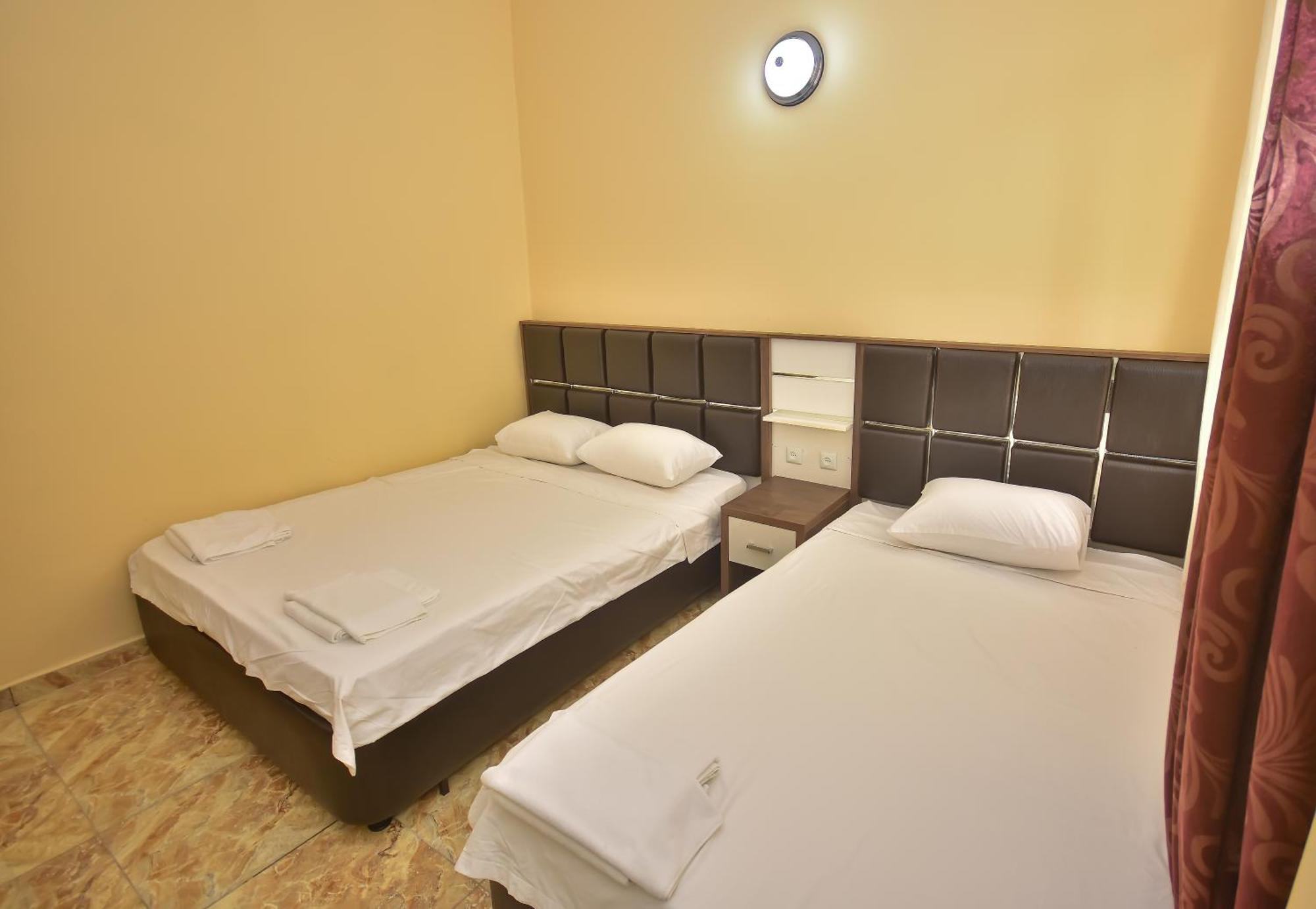 Family Apartments In Batumi Kültér fotó